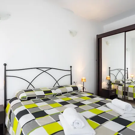 Apartment Home2book Pretty Granadas *